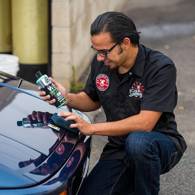 Chemical Guys, Wet Mirror Finish High Gloss Glaze for Clear Coat, 16 oz | Reflective glaze deepens gloss and fills minor swirls on clear coat, chrome and paint, easy by hand or machine