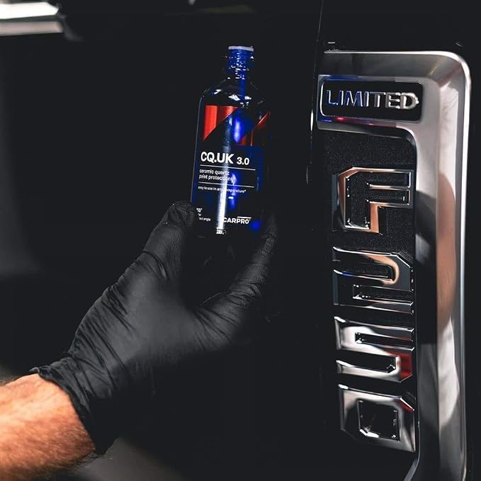 CARPRO CQUARTZ UK 3.0 - Ceramic Coating for Cars, Quartz Based Nanotechnology, Bonds to Paint, Glass, Metal and Plastic - (50ml Kit)