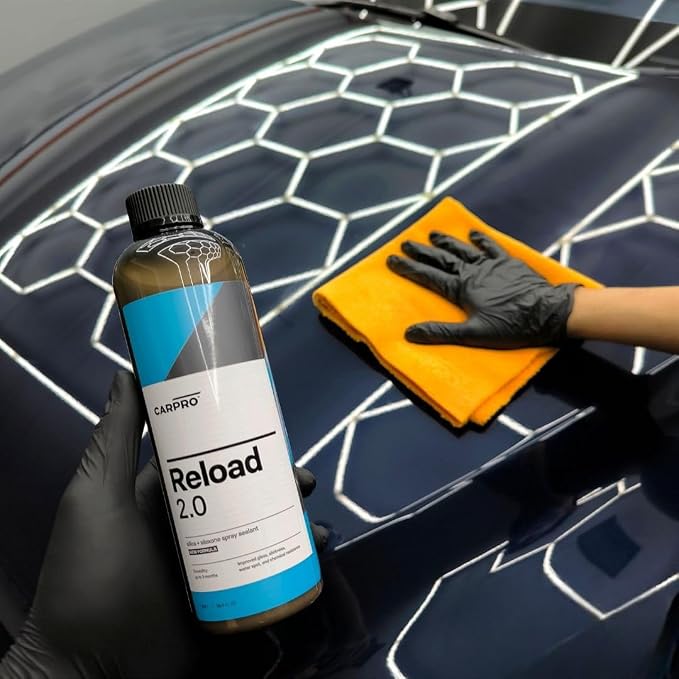CARPRO Reload 2.0 Spray Sealant, Silica + Siloxane Ceramic Spray for Ceramic Coating, Super Hydrophobic, Self-Cleaning: Improved Gloss, Slickness, Water Spot & Chemical Resistance - 500mL (17oz)