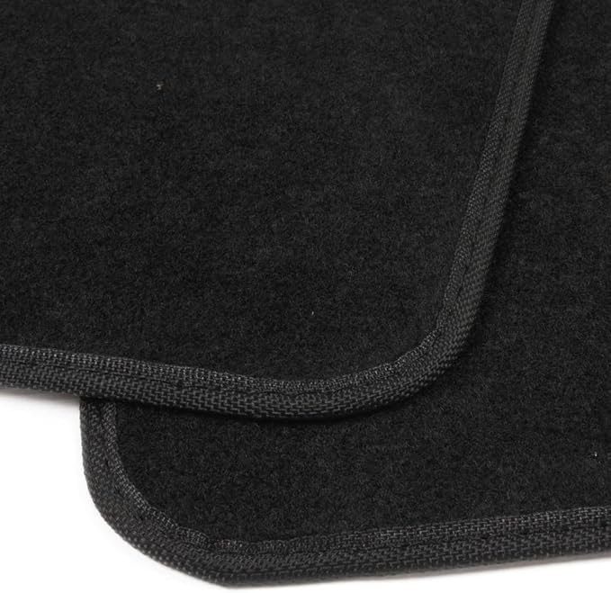 BDK Warner Brothers Marvin The Martian Licensed Auto Carpet Floor Mats, Universal Fit 4PC Set Front & Rear for Car Truck Van SUV
