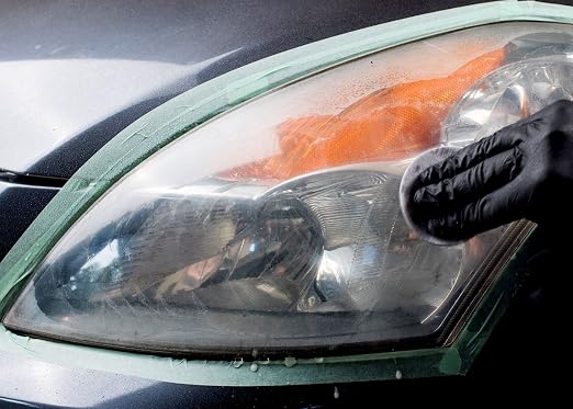 3M Quick Headlight Renewal, Helps Remove Light Haziness & Yellowing in Minutes, Hand Application, 39186, 1 Sachet