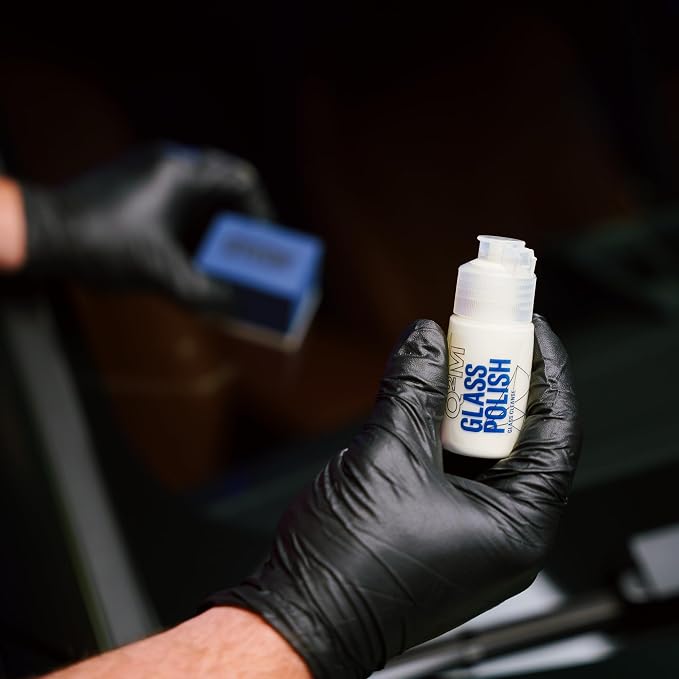 GYEON View EVO Ceramic Hydrophobic Windshield Coating for High Visibility | Ceramic windshield coating causes rain to bead and clear at speed — improves wet-weather visibility for up to 12 months 30ml