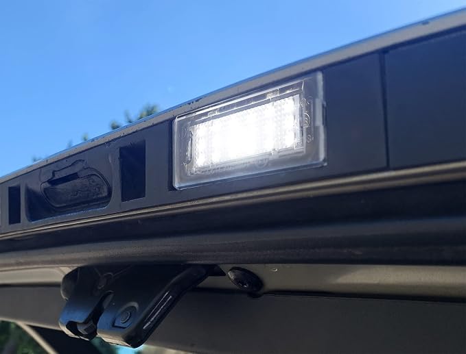 iJDMTOY CAN-bus Error Free Full LED License Plate Lights Compatible With BMW 2001-2006 E53 X5, 2004-2009 E83 X3, Powered By 18-SMD Xenon White LED Diodes