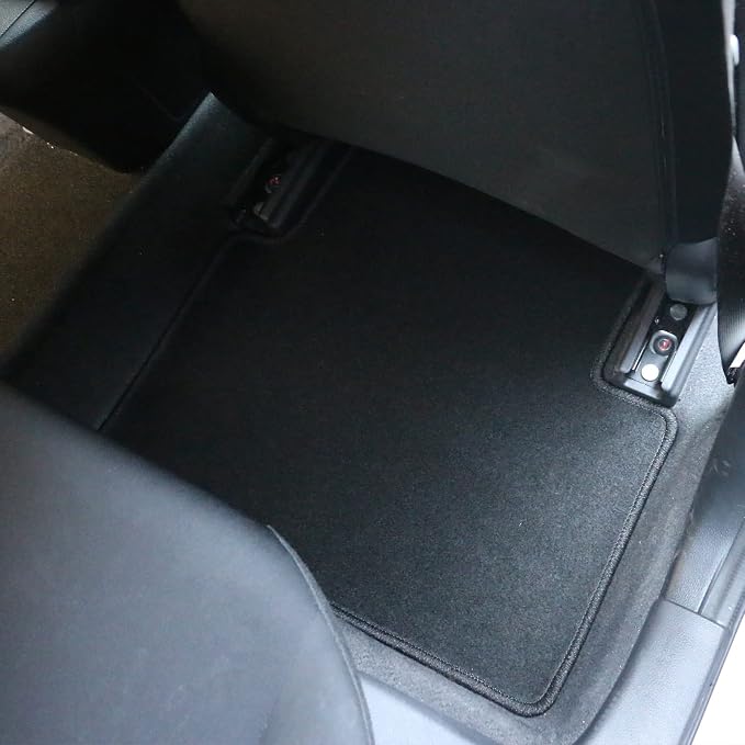 Fit 2016-2021 Honda Civic Floor Mat Nylon Black | IKON MOTORSPORTS, Factory Fitment Floor Mats Carpet Front & Rear 4PC