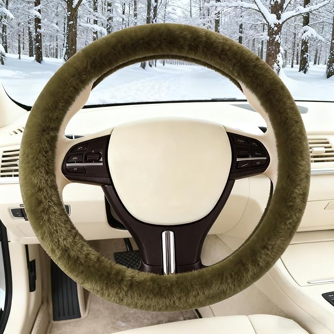 Furry Warm Steering Wheel Cover, Universal 14.5-15 Inch Winter Plush Warm Steering Wheel Cover, Soft Fluffy, Anti-Slip Design, Soft Texture (Green)