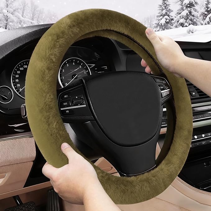 Furry Warm Steering Wheel Cover, Universal 14.5-15 Inch Winter Plush Warm Steering Wheel Cover, Soft Fluffy, Anti-Slip Design, Soft Texture (Green)
