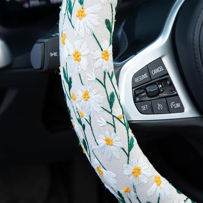 Embroidered Flowers White Cute Daisy Steering Wheel Cover Auto Anti-Slip Breathable Rubber Steering Wheel Protector,Floral Car Accessories for Women,Universal Size Fit Most Cars -15 inch