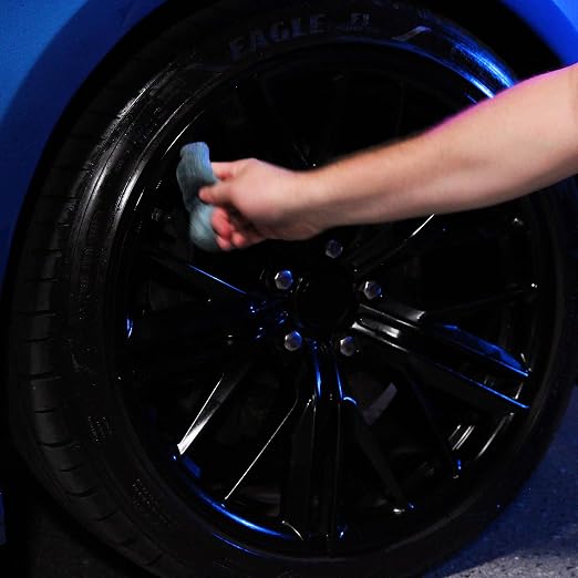303 Graphene Nano Spray Coating for Cars, 15.5 oz | Delivers graphene protection with enhanced gloss, water beading, and UV resistance.