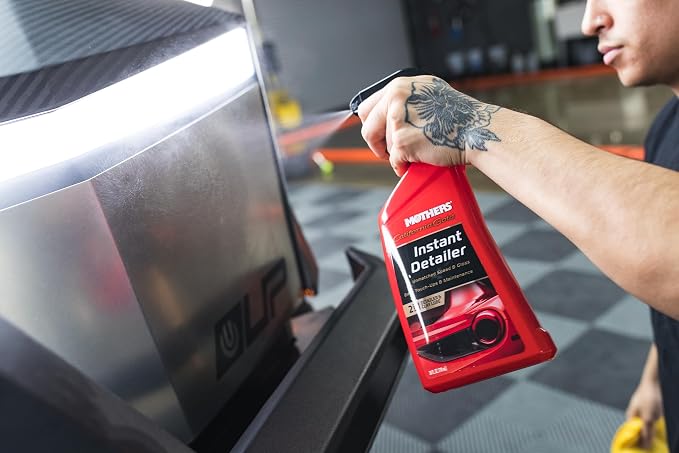 Mothers California Gold Instant Detailer, 24 oz. (08224) | Removes Smudges, Dust & Fingerprints, Boosts Gloss & Slickness, Lubrication for Clay Bars, Quick Touch-ups & Maintenance