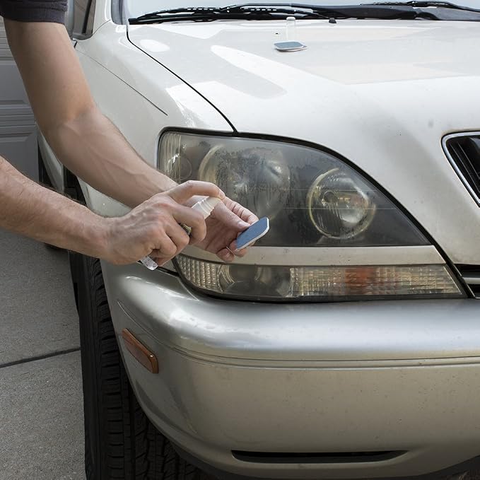 Rain-X 800001809 Headlight Restoration Kit - Cleans and Restores Headlights By Removing Haze and Discoloration Due to Oxidation