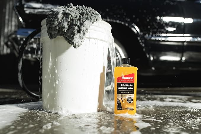 Mothers California Gold Carnauba Wash & Wax, 16 oz. (05676) | Cleans, Shines & Protects, Gentle, pH Balanced, Ultra-Sudsy, Spot-Free, Brilliant Finish, Won't Strip Wax or Ceramic