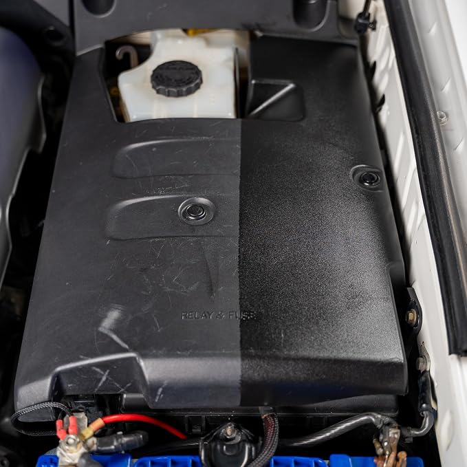 GYEON Trim EVO Ceramic Plastic Trim Restorer and UV Protection Satin Finish | SiO2 ceramic coating restores faded plastic and rubber trim to a deep satin finish with up to 36 months of UV protection.