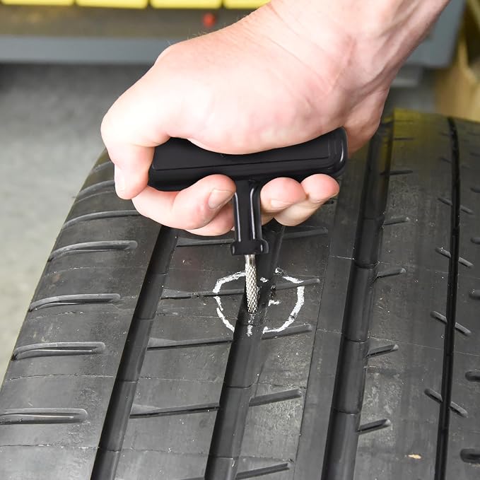 Slime Rugged Tire Plug Kit 20504 Quick & Easy Repair for Flat Tire Puncture, Ideal for ATVs, wheelbarrows, Lawn mowers and Other tubeless Off-Road Tires, 28-piece kit