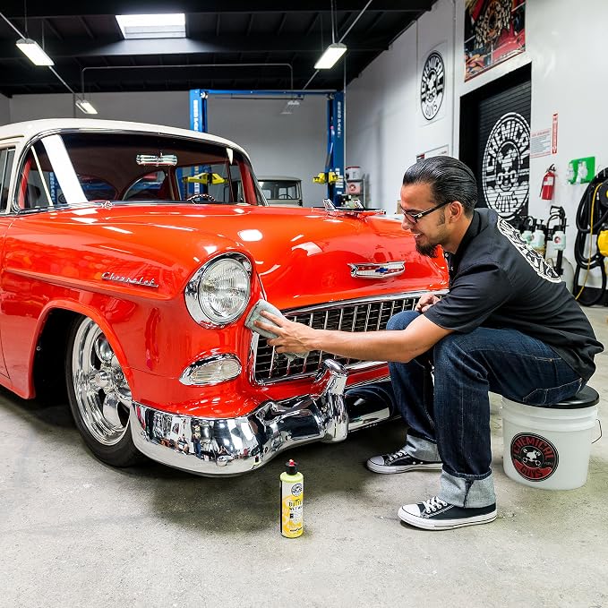 Chemical Guys, Butter Wet Wax, Deep Wet Shine Liquid Car Wax, Banana, 4 oz | Spreadable liquid wax adds a deep wet gloss on any paint color, wipes on and off easily, sweet banana scent