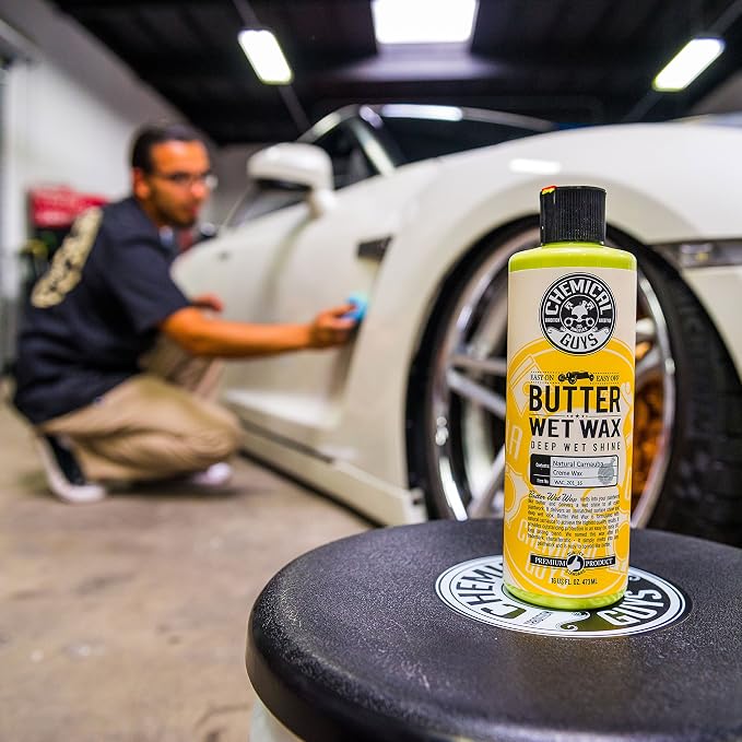 Chemical Guys, Butter Wet Wax, Deep Wet Shine Liquid Car Wax, Banana, 4 oz | Spreadable liquid wax adds a deep wet gloss on any paint color, wipes on and off easily, sweet banana scent